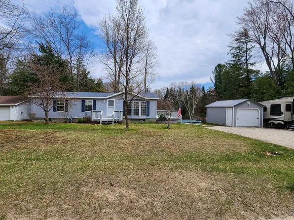 3385 Lake Of The Pines Dr, Lake, MI 48632