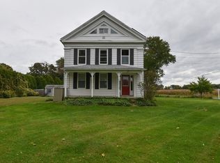 33 Rocky Hill Rd, Hadley, MA 01035