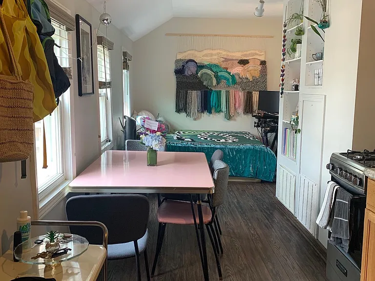 711 N Elizabeth St #2R — Photo 2