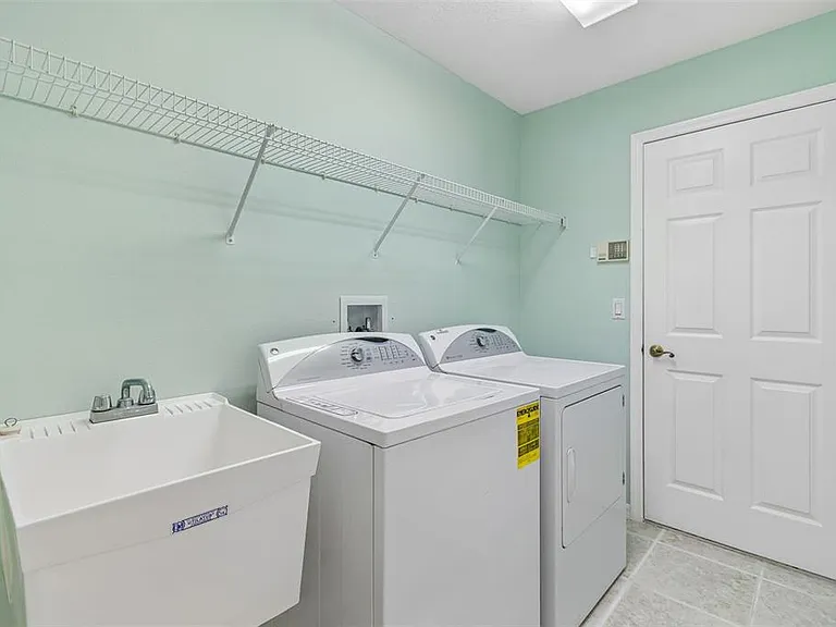 9619 Springbrook Dr — Photo 39