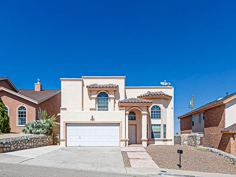 3717 Hubble Dr — Photo 1