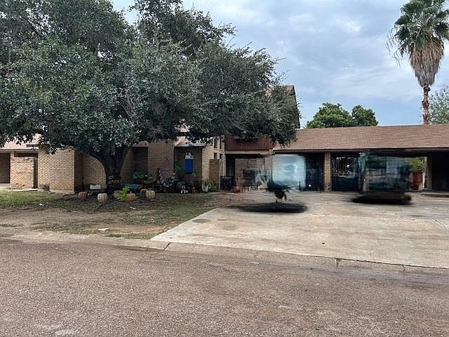 1st image of 805 Armadillo St #0