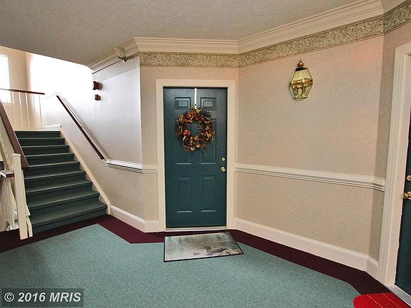 2nd image of 1708 Landmark Dr #2E