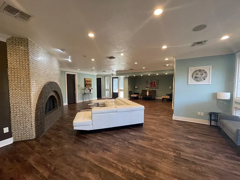 935 La Posada Dr #222 — Photo 29