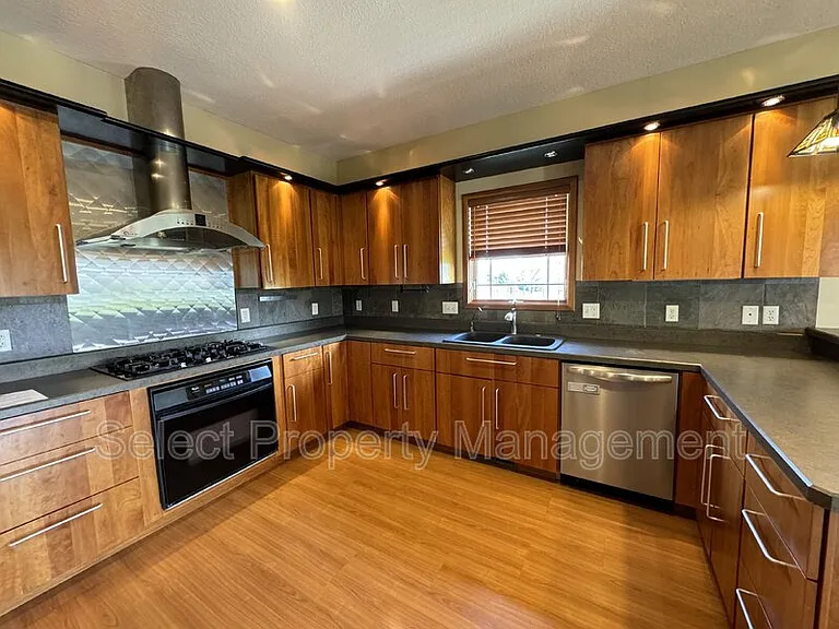 12134 Fairway Winds Ct — Photo 8