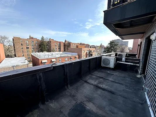Rented by Highline Residential | media 8
