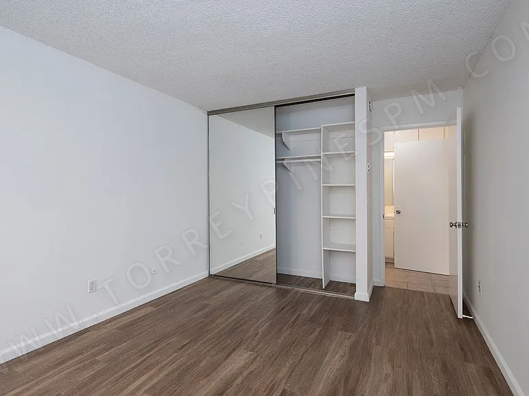 2112 Garnet Avenue — Photo 11