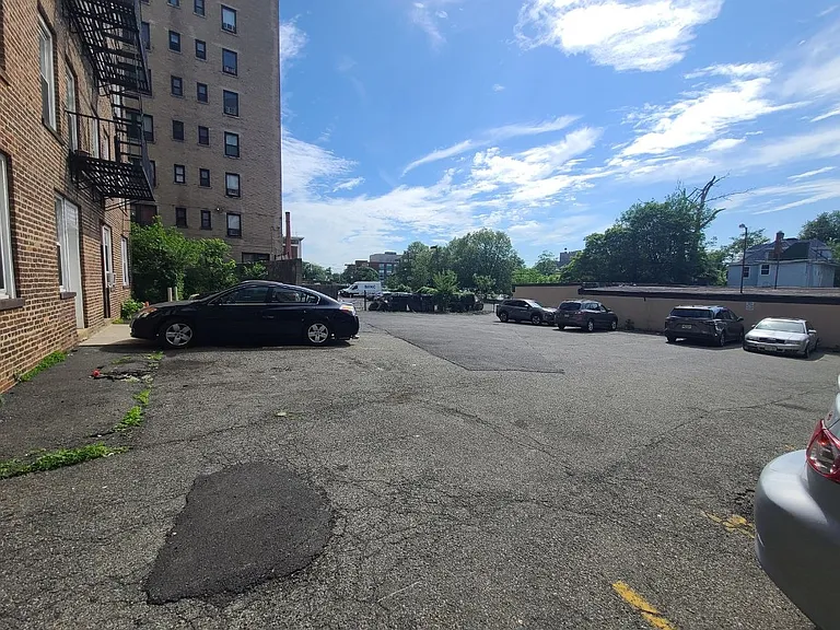 62 S Munn Ave #207 — Photo 5