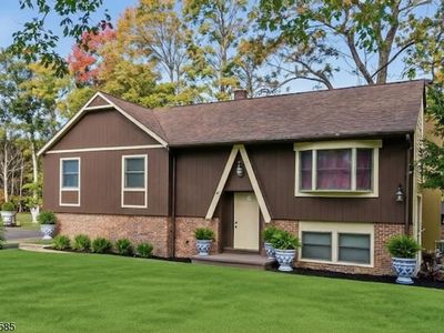 17 Brookwood Dr, Stanhope, NJ, 07874