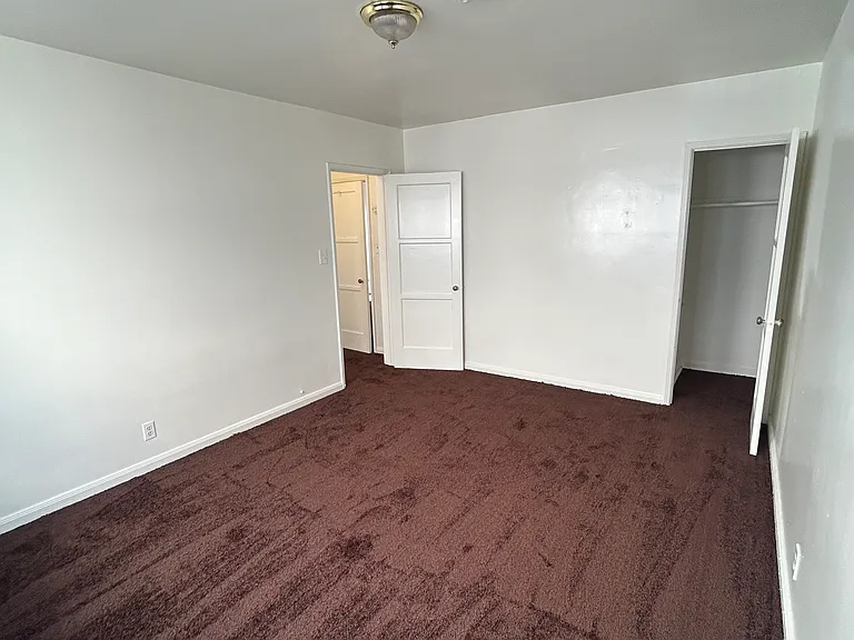 4251 S Degnan Blvd #3 — Photo 12