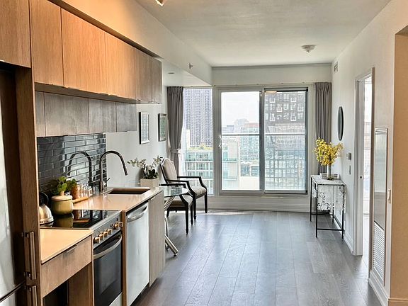 2nd image of 181 Dundas St E Unit 1806