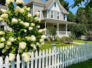 20 Hoyt St, New Canaan, CT 06840