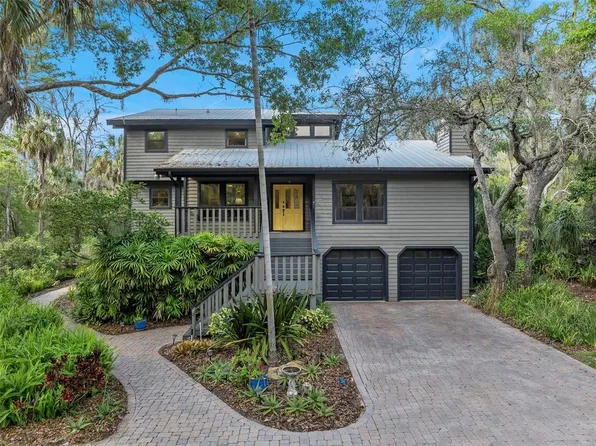 8224 Revels Rd, Riverview, FL 33569