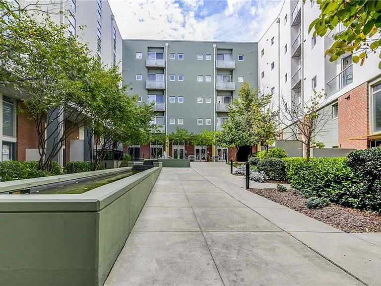 620 Glen Iris Dr NE #425 — Photo 16