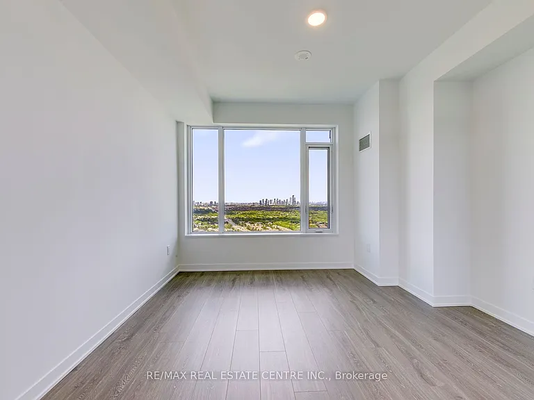 2495 Eglinton Ave W #2603 — Photo 21