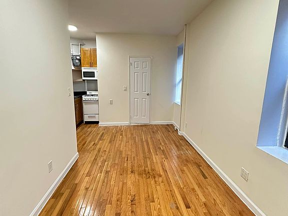 3rd image of 506 E 82nd St APT 3