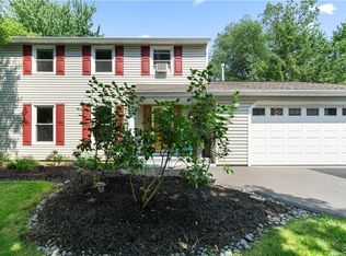 5335 Strawflower Dr, North Syracuse, NY 13212