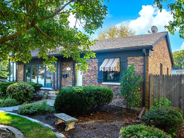 100 Drexel Ave, La Grange, IL 60525