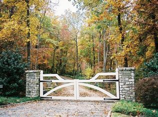 8050 Nesbit Ferry Rd, Sandy Springs, GA 30350