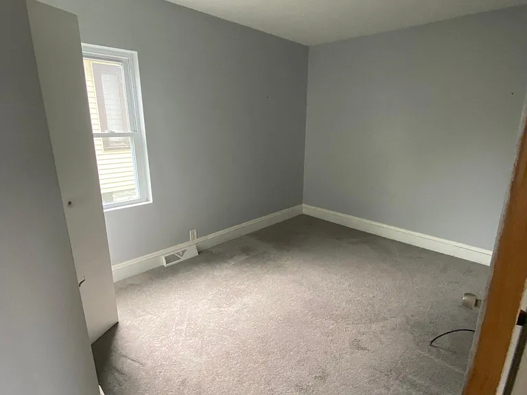 16917 Larchwood Ave — Photo 38