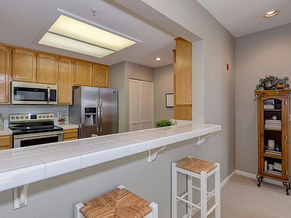 4th image of 2604 Hastings Shore Ln #0