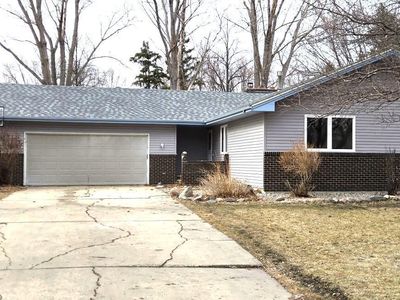 3602 Evergreen Rd N, Fargo, ND, 58102