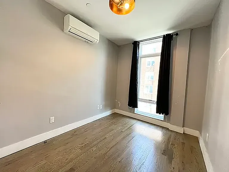 615 E 17th St #4G — Photo 6