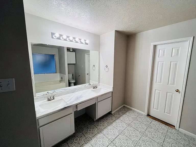 23134 S Waterlake Dr — Photo 6