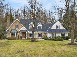 400 Reserve Trl, Chagrin Falls, OH 44022