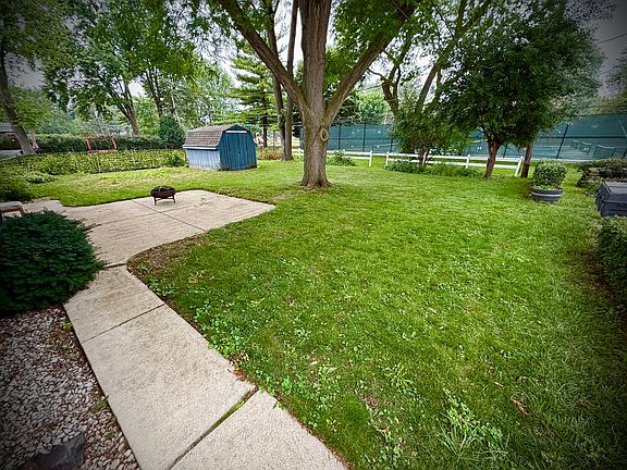 3rd image of 318 N Kaspar Ave