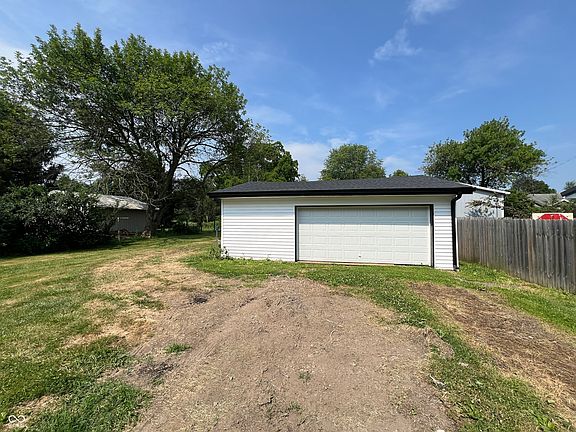 4th image of 8949 N 450 E