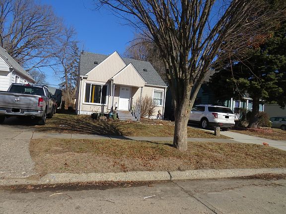 3rd image of 8730 Albany Ave