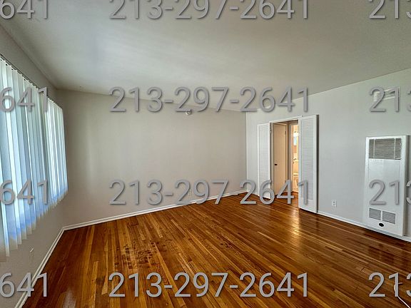 4th image of 6042 Romaine St #3