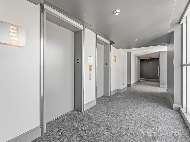333 W Trade St #2502 — Photo 5