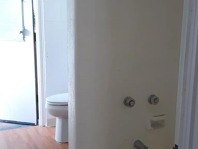 1442 Wilder Ave #5 — Photo 7