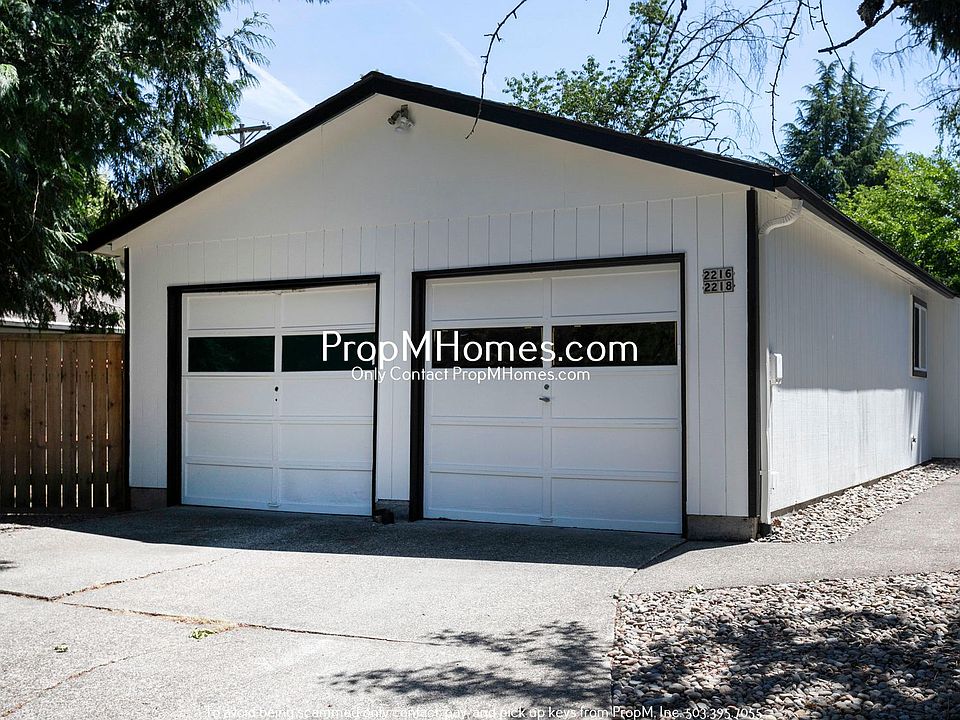 1st image of 2218 SE Tacoma St