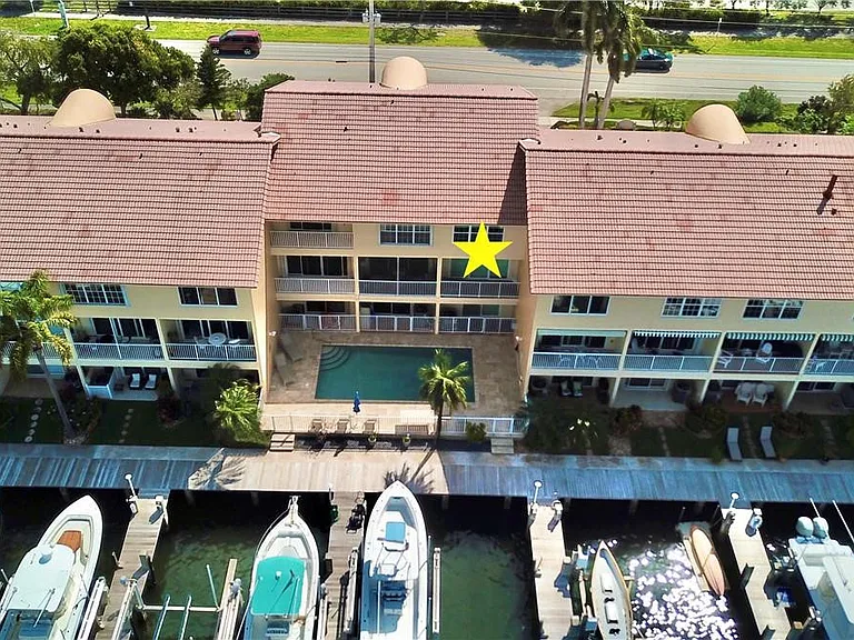 4230 N Ocean Dr — Photo 36