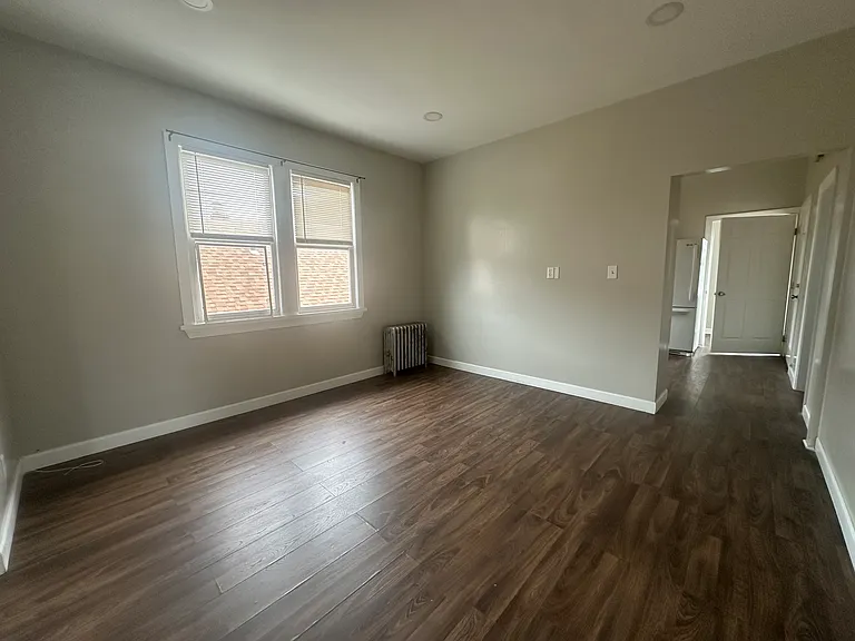263 E 22nd St #2 — Photo 12
