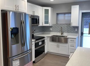 1402 N Hollywood St, Philadelphia, PA 19121