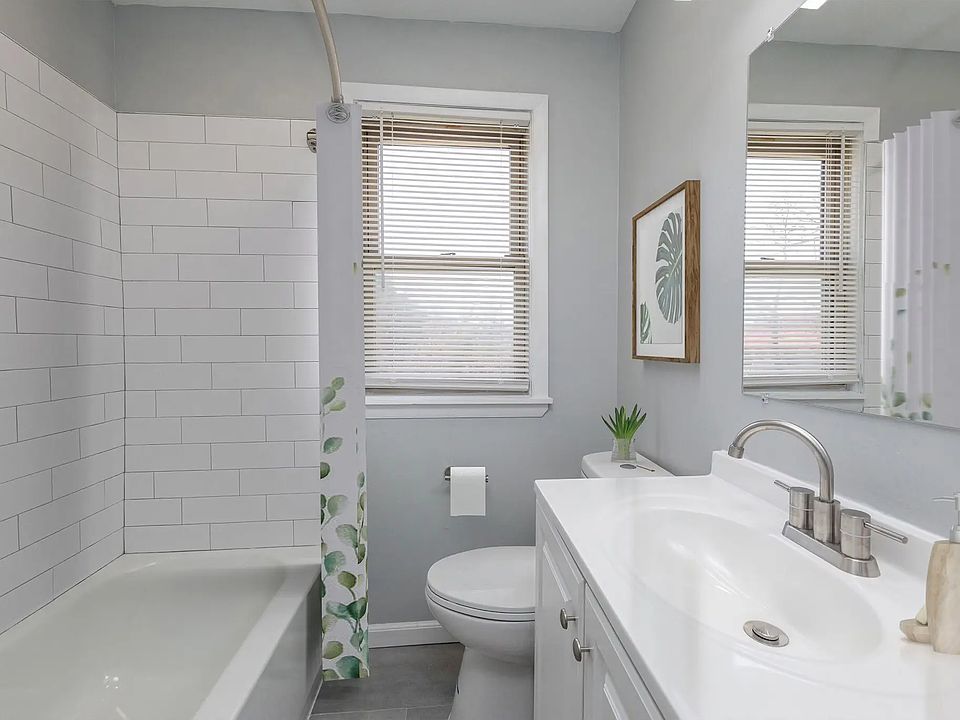 1st image of 555 Naomi Ave #1A