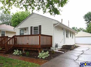 932 N 65th St, Lincoln, NE 68505