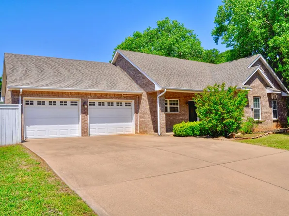 3409 Fox Hollow Rd, Duncan, OK 73533