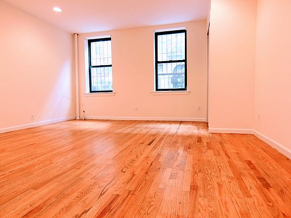 2nd image of 213 W 16th St APT 1F