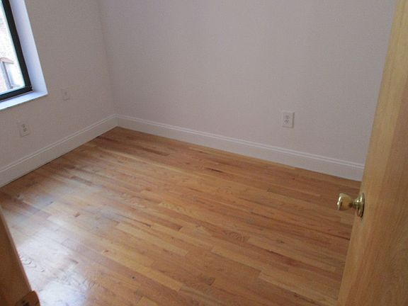 5th image of 360 W 15th St APT 404