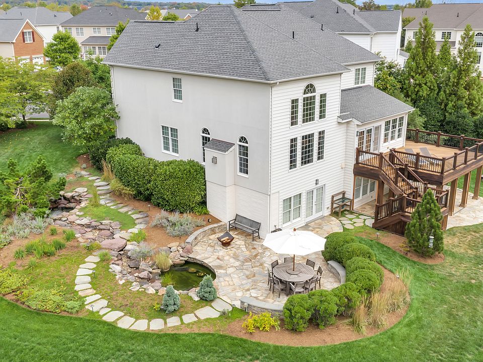 1st image of 22960 Carters Station Ct