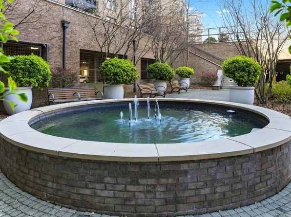 200 Manufacturers Rd APT 440, Chattanooga, TN 37405
