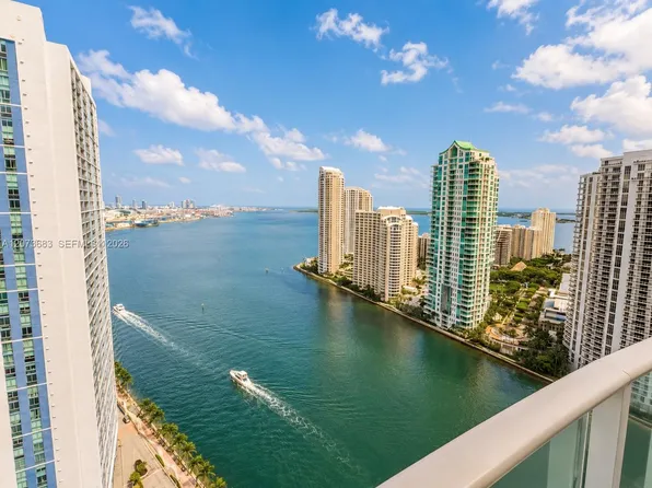 300 S Biscayne Blvd, Miami, FL