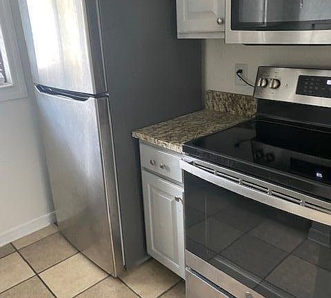 3rd image of 85 Debarry Ave APT 1056