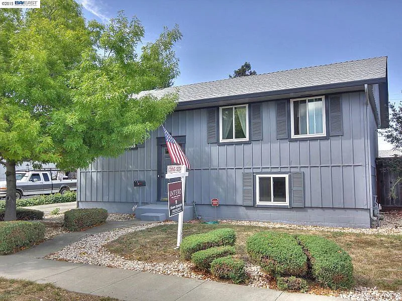 39158 Cindy St photo 1