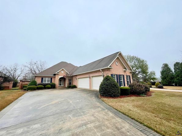 102 Bartlett Way